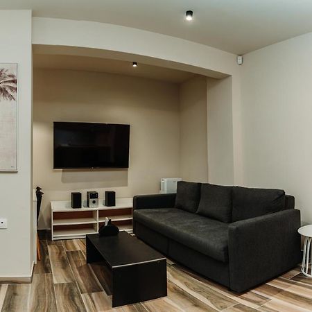 Blackhaus Family And Friends Deluxe Apartment Thessaloníki Exteriör bild