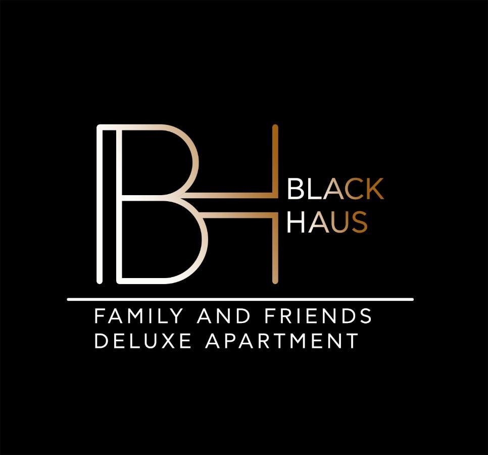 Blackhaus Family And Friends Deluxe Apartment Thessaloníki Exteriör bild
