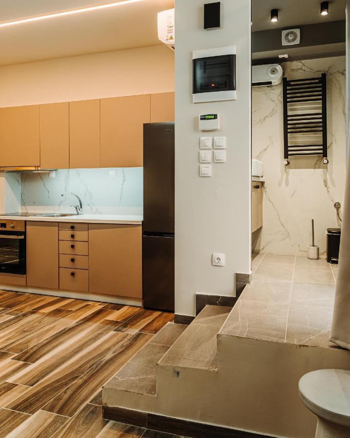 Blackhaus Family And Friends Deluxe Apartment Thessaloníki Exteriör bild